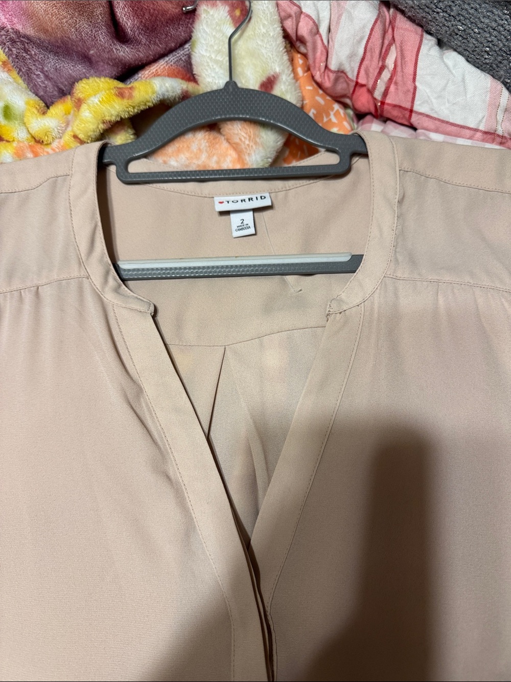 Pale pink torrid Blouse size 2 new with out tags! Never worn